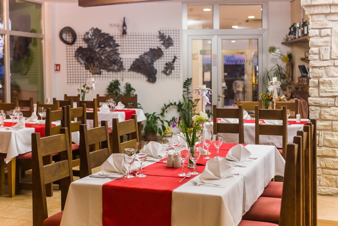 Hotel Merlot Opuzen  Dış mekan fotoğraf